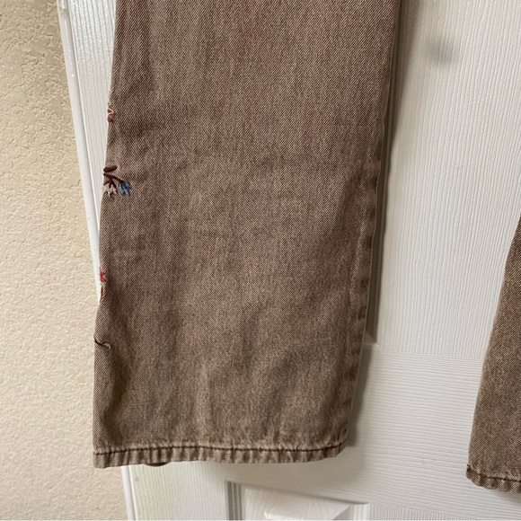 Grace in LA Tan Brown Floral Embroidered Flare Jeans Size 27” - Picture 10 of 15